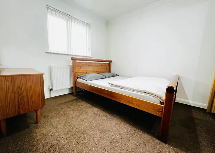 Best Place In Luton-M, Free-Parking, No-Kitchen