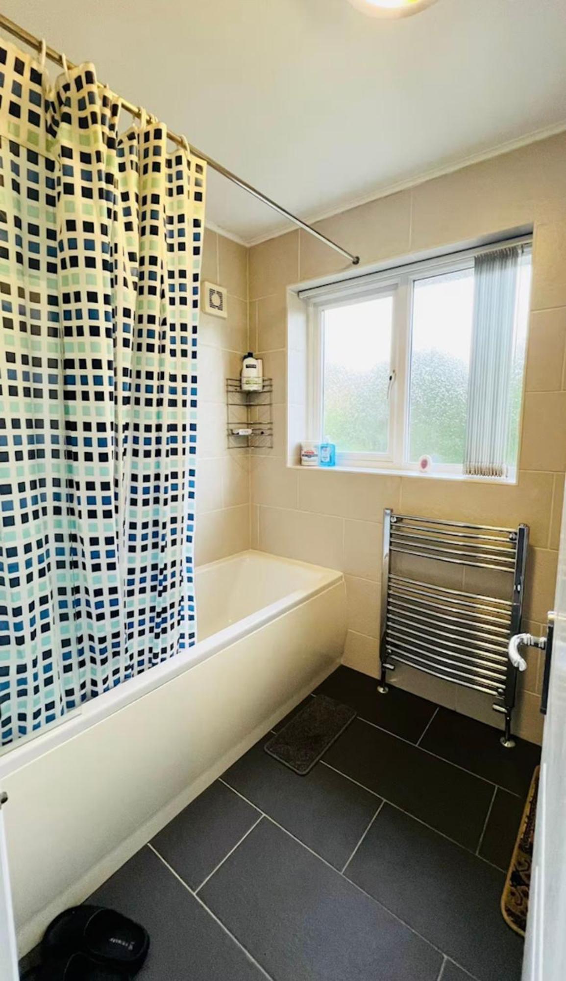 Place In Luton-m, Free-parking, No-kitchen * Luton (Bedfordshire)